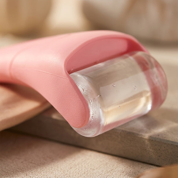 Cooling ice roller that works fast